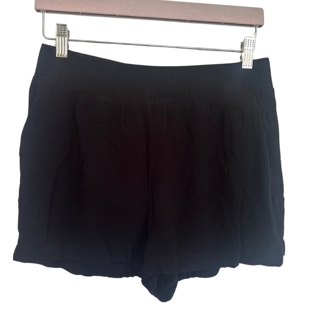 Abound Black Crinkle Flowy Shorts - Size‎ M